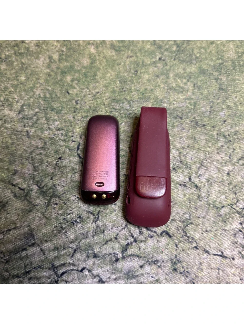 Fitbit Wireless FB103 Activity + Sleep Tracker Voilet No Charger